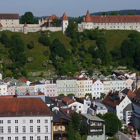 Bayerischer Hof Hotel Burghausen Exterior photo