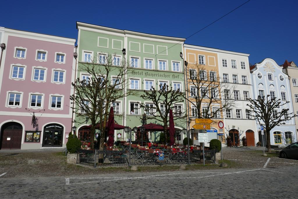 Bayerischer Hof Hotel Burghausen Exterior photo